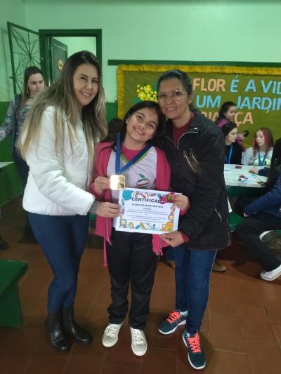 Escola Padre Gerson Galvino de Laranjeiras entrega Certificados e Medalhas aos Alunos Pelo 1º Lugar no IDEB 2024